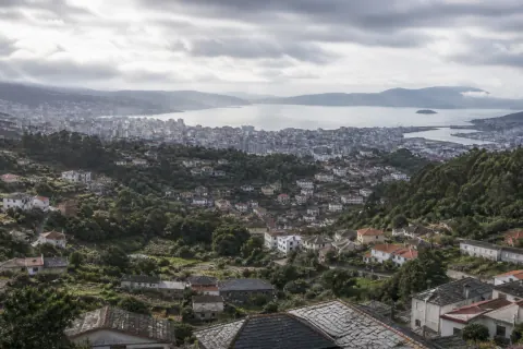 Tejido urbano de Vigo y sus parroquias visto desde una ladera